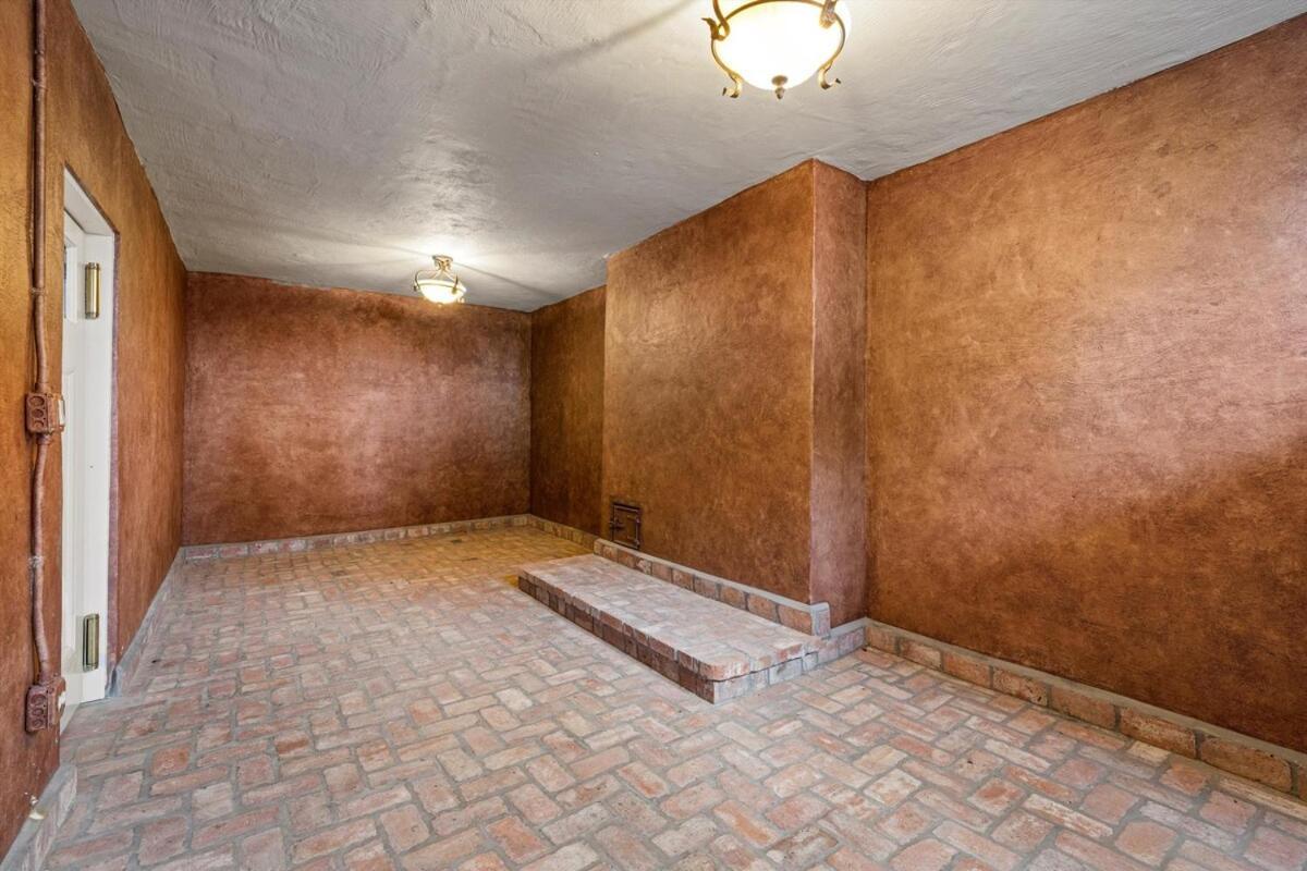 Historic Migel House In Downtown Wacoヴィラ エクステリア 写真